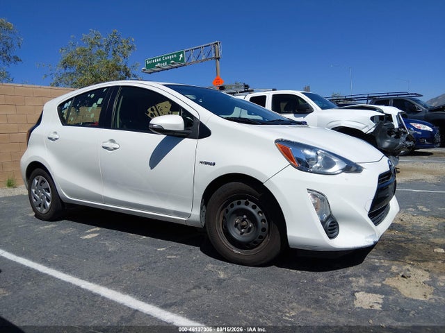 Toyota Prius C Two 2015 JTDKDTB30F1089898 Image 13