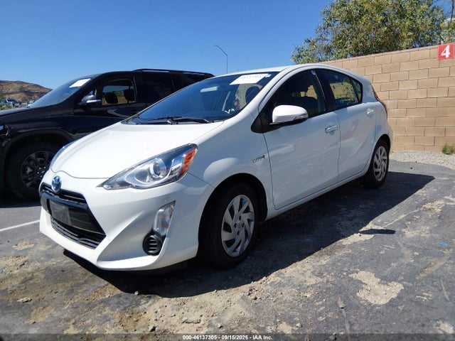 JTDKDTB30F1089898 Toyota Prius C Two