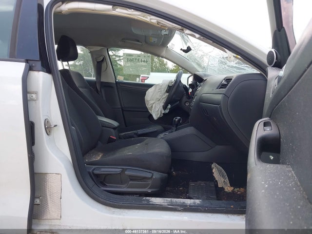 46137361 :رقم المزاد ، 3VW2K7AJ4FM412315 vin ، 2015 Volkswagen Jetta 2.0l S مزاد بيع