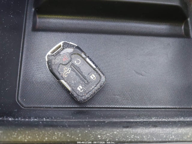 2021 Chevrolet Silverado 1500 4wd  Short Bed Rst მანქანა იყიდება აუქციონზე, vin: 3GCUYEED9MG335844, აუქციონის ნომერი: 46137366