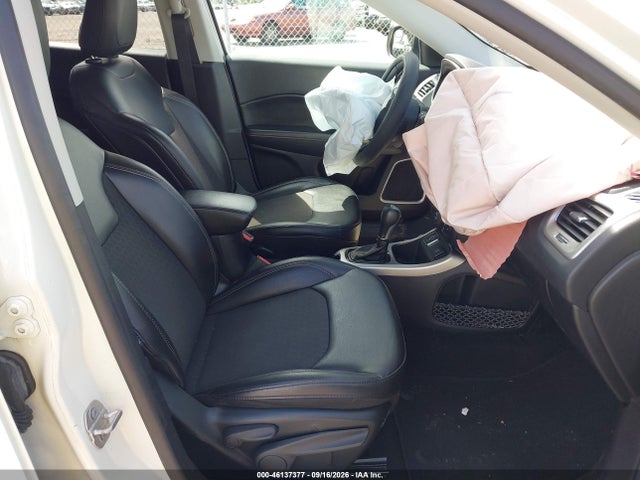 Продажа на аукционе авто 2019 Jeep Compass Latitude Fwd, vin: 3C4NJCBB9KT851819, номер лота: 46137377