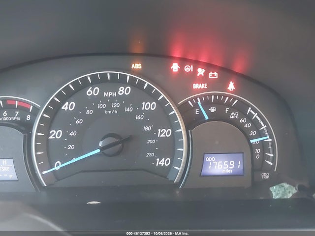 4T1BF1FK3FU041855 Toyota CAMRY LE