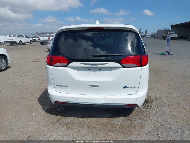 2018 Chrysler Pacifica Hybrid Touring Plus მანქანა იყიდება აუქციონზე, vin: 2C4RC1H7XJR332959, აუქციონის ნომერი: 46137413