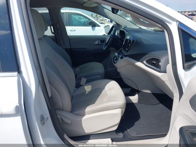 2018 Chrysler Pacifica Hybrid Touring Plus მანქანა იყიდება აუქციონზე, vin: 2C4RC1H7XJR332959, აუქციონის ნომერი: 46137413