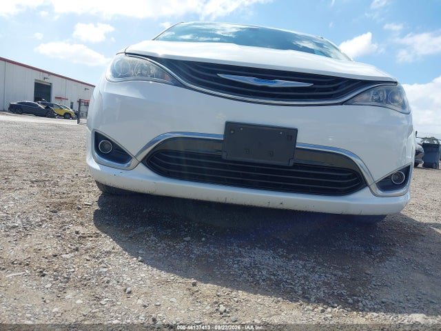 2018 Chrysler Pacifica Hybrid Touring Plus მანქანა იყიდება აუქციონზე, vin: 2C4RC1H7XJR332959, აუქციონის ნომერი: 46137413