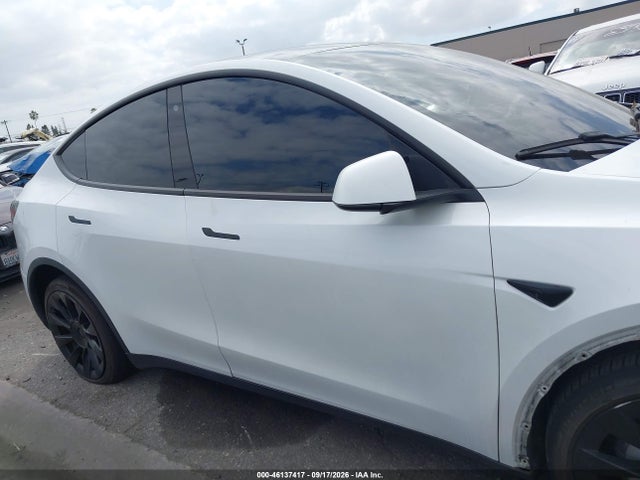 5YJYGDEE5LF011110 Tesla Model Y Long Range Dual Motor All-wheel Drive
