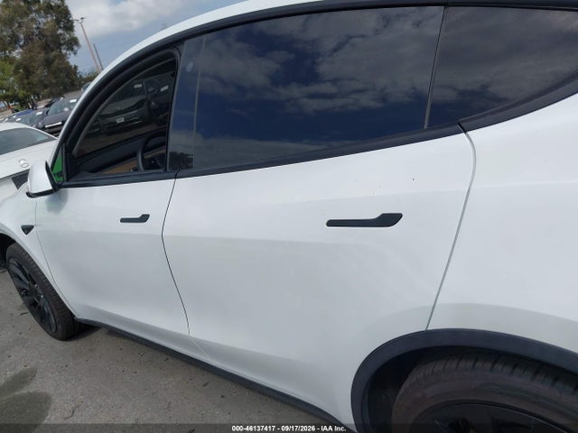 5YJYGDEE5LF011110 Tesla Model Y Long Range Dual Motor All-wheel Drive