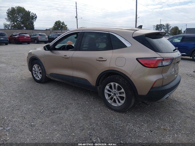 Ford ESCAPE SE 2020 1FMCU0G63LUB84211 Image 3