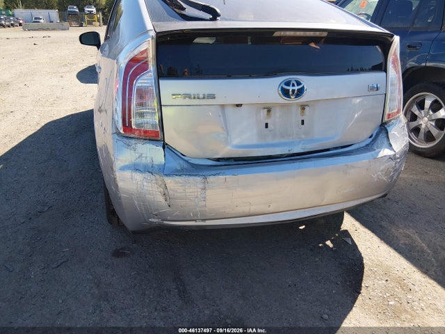 Toyota Prius Two 2015 JTDKN3DU3F0416125 Image 6
