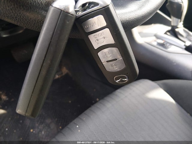 2014 Mazda Mazda3 I Sport მანქანა იყიდება აუქციონზე, vin: JM1BM1U75E1136006, აუქციონის ნომერი: 46137531
