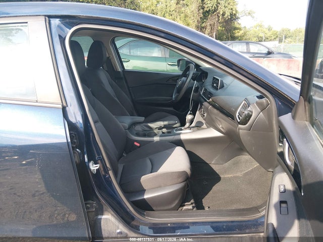 2014 Mazda Mazda3 I Sport მანქანა იყიდება აუქციონზე, vin: JM1BM1U75E1136006, აუქციონის ნომერი: 46137531