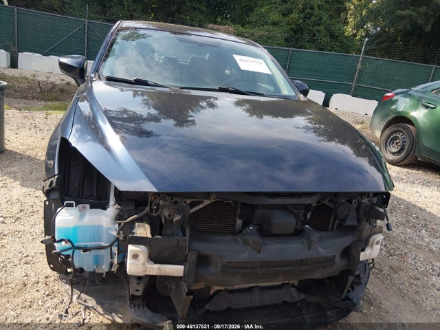 2014 Mazda Mazda3 I Sport მანქანა იყიდება აუქციონზე, vin: JM1BM1U75E1136006, აუქციონის ნომერი: 46137531