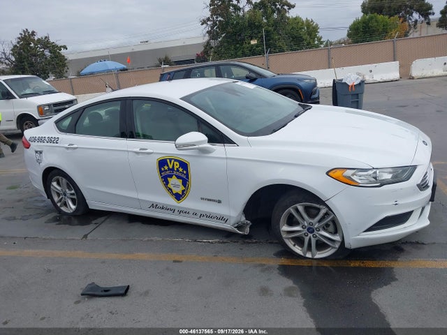 3FA6P0LU1JR242677 Ford Fusion Hybrid Se