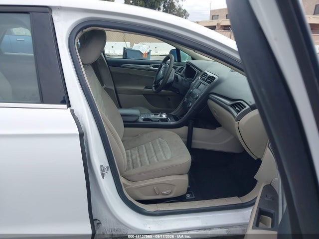 3FA6P0LU1JR242677 Ford Fusion Hybrid Se