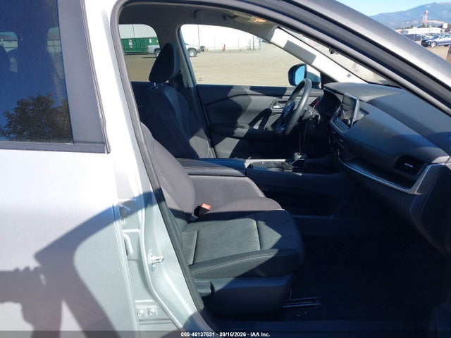 5N1BT3BA6RC692618 Nissan Rogue Sv Fwd