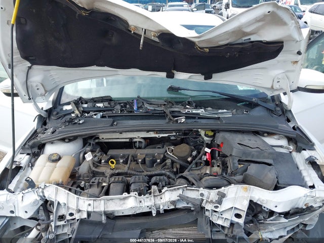 Продажа на аукционе авто 2015 Ford Focus Se, vin: 1FADP3K25FL301387, номер лота: 46137636
