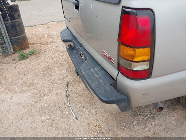 46137683 :رقم المزاد ، 1GTEC19T65E250496 vin ، 2005 Gmc Sierra 1500 Sle مزاد بيع