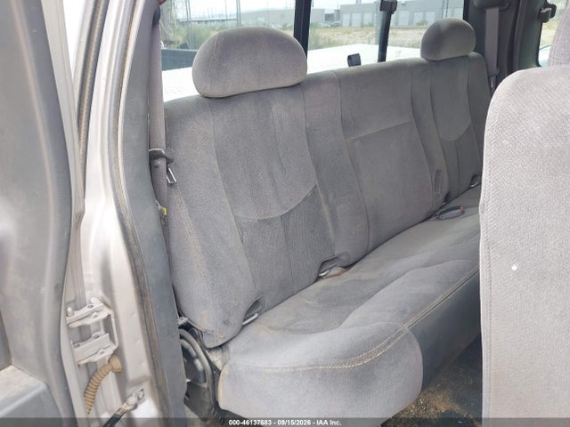 46137683 :رقم المزاد ، 1GTEC19T65E250496 vin ، 2005 Gmc Sierra 1500 Sle مزاد بيع