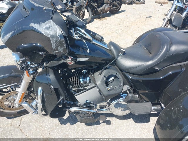 Harley-Davidson FLHTCUTG 2022 1HD1MAF12NB854495 Image 9