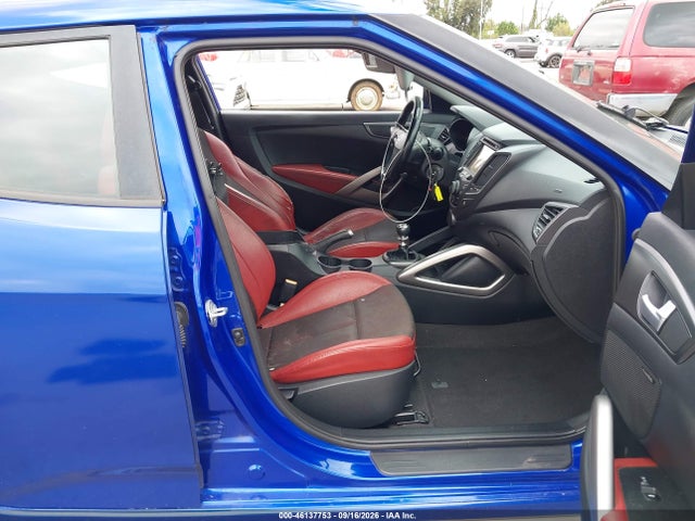 2015 Hyundai Veloster Turbo R-spec მანქანა იყიდება აუქციონზე, vin: KMHTC6AE5FU224637, აუქციონის ნომერი: 46137753