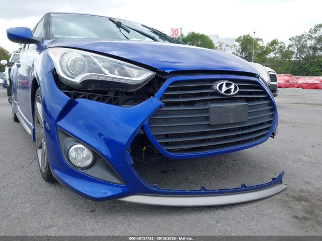 2015 Hyundai Veloster Turbo R-spec მანქანა იყიდება აუქციონზე, vin: KMHTC6AE5FU224637, აუქციონის ნომერი: 46137753