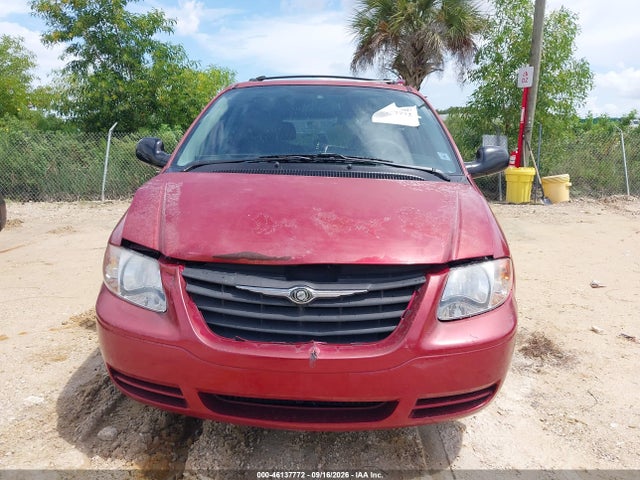 46137772 :رقم المزاد ، 1A4GP45R16B610361 vin ، 2006 Chrysler Town & Country مزاد بيع