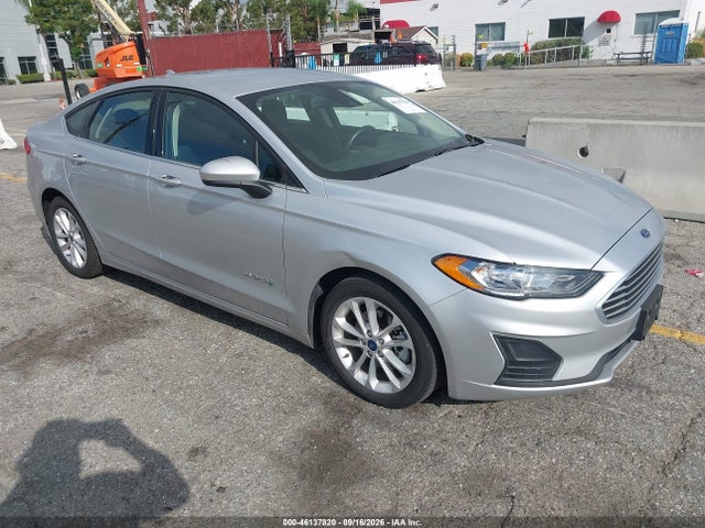 2019 3FA6P0LU9KR100420 главное изображение