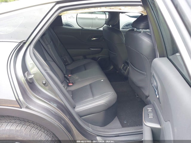 Продажа на аукционе авто 2023 Toyota Crown Limited, vin: JTDAAAAF7P3006042, номер лота: 46137852