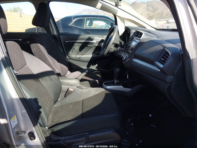 Honda FIT LX 2015 3HGGK5H5XFM748736 Image 5