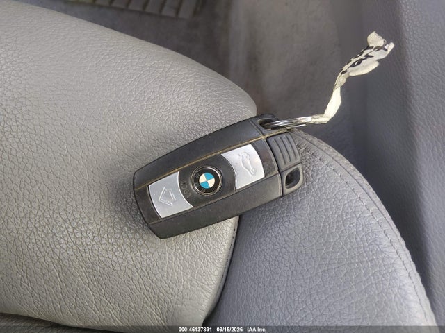 46137891 :رقم المزاد ، WBAWR3C55AP462262 vin ، 2010 Bmw 328i مزاد بيع
