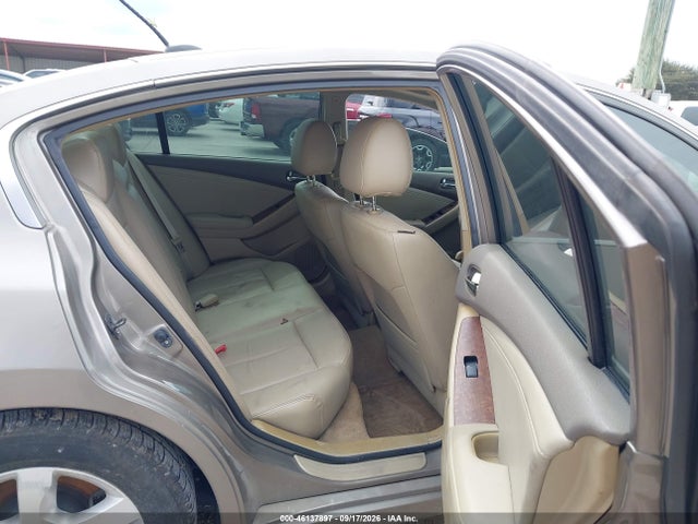 46137897 :رقم المزاد ، 1N4CL21E57C177121 vin ، 2007 Nissan Altima Hybrid مزاد بيع
