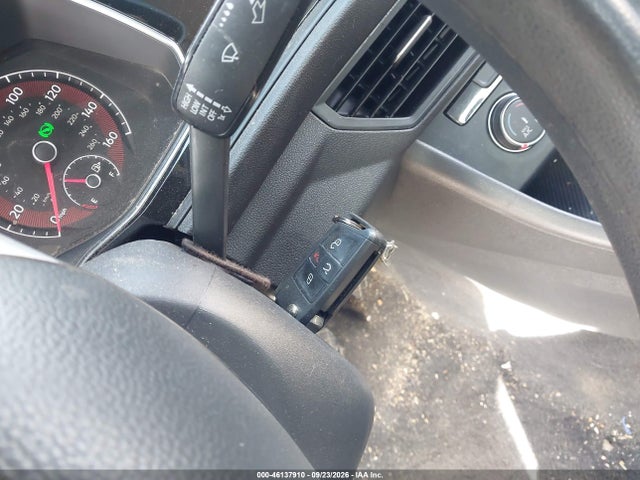 Продажа на аукционе авто 2019 Volkswagen Jetta 1.4t R-line/1.4t S/1.4t Se, vin: 3VWC57BUXKM122322, номер лота: 46137910