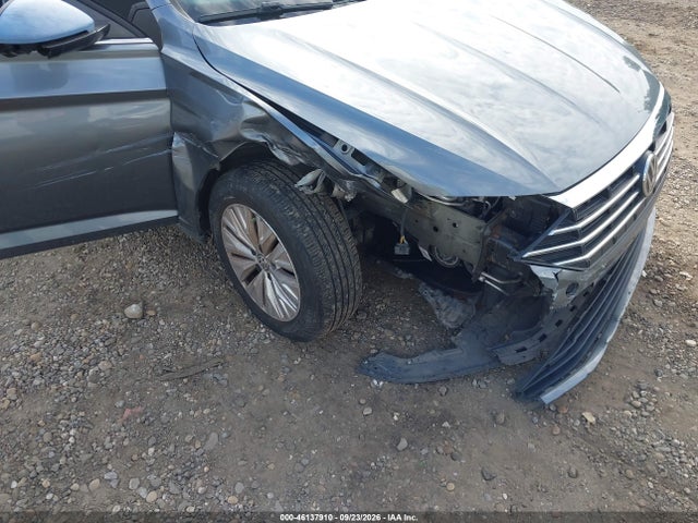 Продажа на аукционе авто 2019 Volkswagen Jetta 1.4t R-line/1.4t S/1.4t Se, vin: 3VWC57BUXKM122322, номер лота: 46137910
