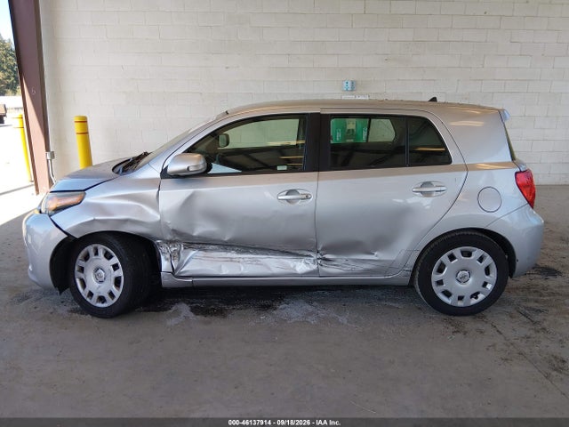 Scion XD 2014 JTKKUPB48E1040780 Image 13