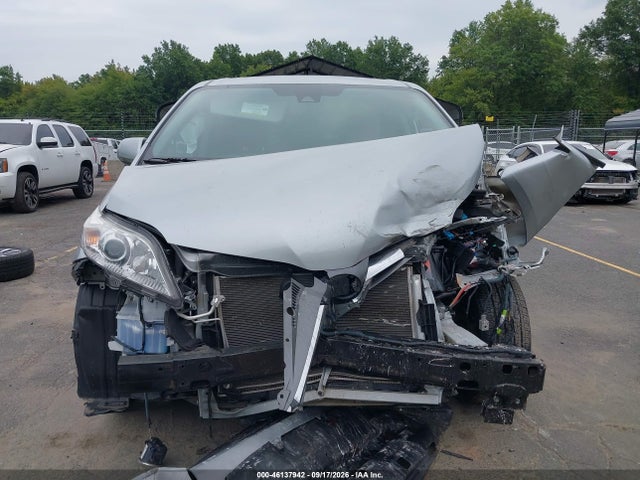 Продаж на аукціоні авто 2020 Toyota Sienna Xle, vin: 5TDDZ3DC7LS230360, номер лоту: 46137942