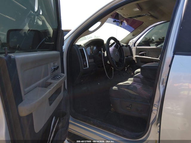 46137956 :رقم المزاد ، 1D3HB13PX9S700693 vin ، 2009 Dodge Ram 1500 Slt/sport/trx مزاد بيع