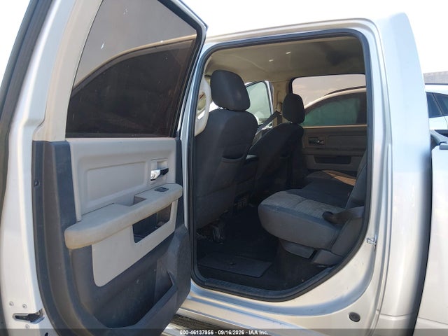 46137956 :رقم المزاد ، 1D3HB13PX9S700693 vin ، 2009 Dodge Ram 1500 Slt/sport/trx مزاد بيع