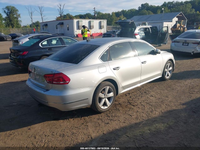 Продаж на аукціоні авто 2012 Volkswagen Passat 2.5l Se, vin: 1VWBH7A30CC056720, номер лоту: 46137983