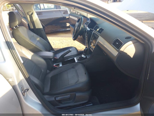 Продаж на аукціоні авто 2012 Volkswagen Passat 2.5l Se, vin: 1VWBH7A30CC056720, номер лоту: 46137983