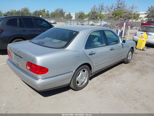 Продажа на аукционе авто 1997 Mercedes-benz E 420, vin: WDBJF72F9VA527158, номер лота: 46137985