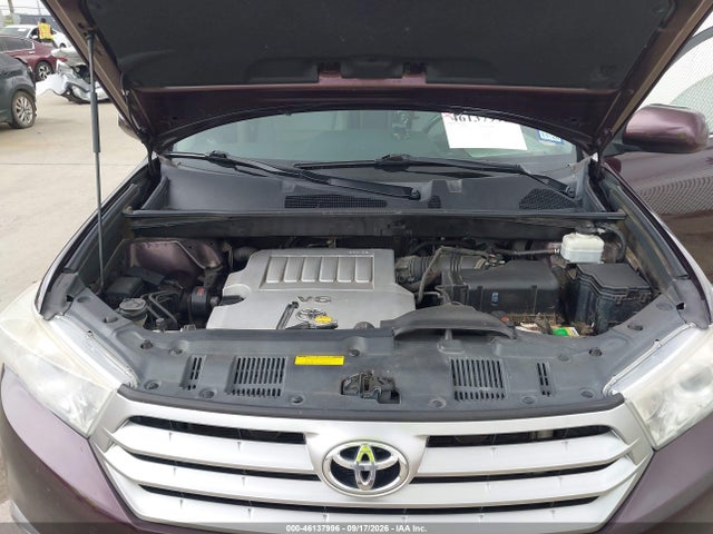 2011 Toyota Highlander Se V6 მანქანა იყიდება აუქციონზე, vin: 5TDZK3EH1BS029749, აუქციონის ნომერი: 46137996