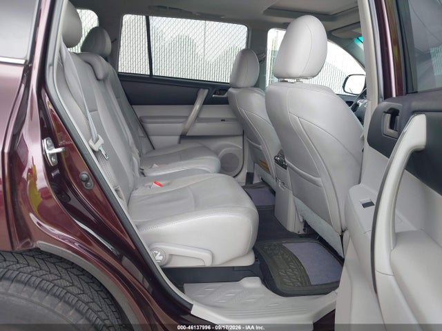 2011 Toyota Highlander Se V6 მანქანა იყიდება აუქციონზე, vin: 5TDZK3EH1BS029749, აუქციონის ნომერი: 46137996
