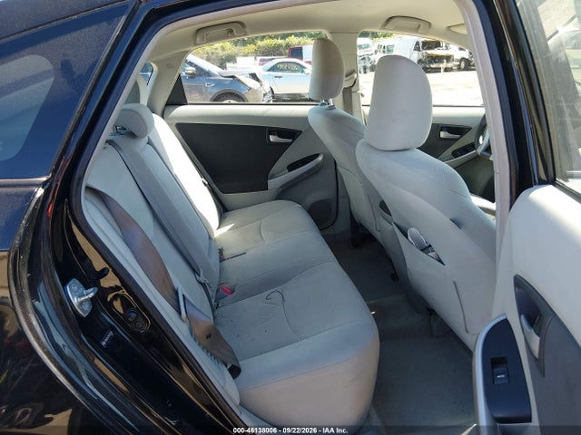 46138006 :رقم المزاد ، JTDKN3DU7B5341068 vin ، 2011 Toyota Prius Two مزاد بيع