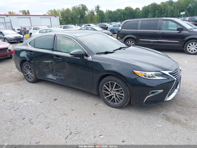 46138024 :رقم المزاد ، JTHBK1GG3G2217647 vin ، 2016 Lexus Es 350 مزاد بيع