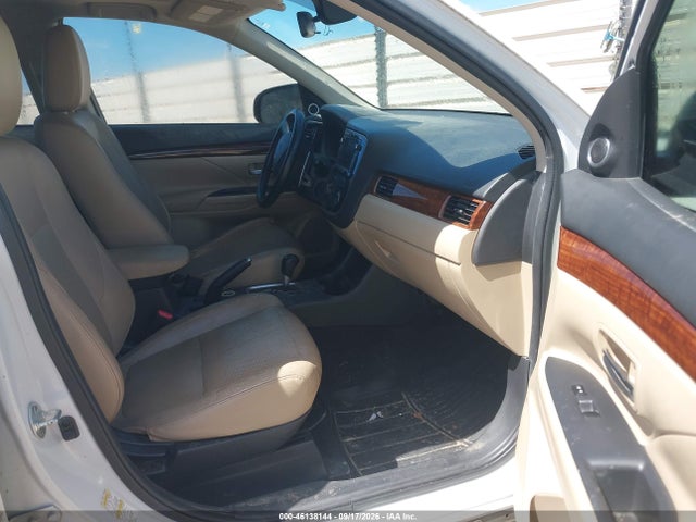 Продажа на аукционе авто 2014 Mitsubishi Outlander Gt, vin: JA4JZ4AX2EZ003167, номер лота: 46138144