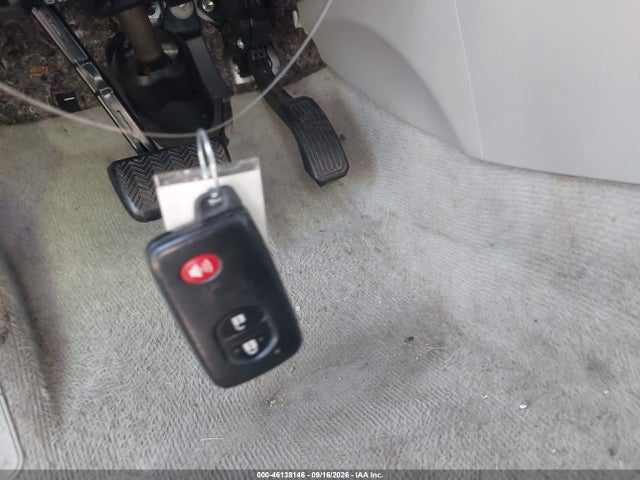 46138146 :رقم المزاد ، JTDKN3DU8B0313518 vin ، 2011 Toyota Prius Three مزاد بيع