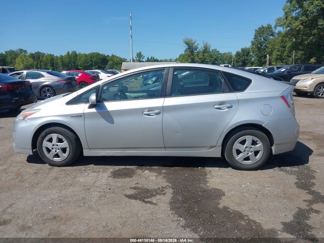 46138146 :رقم المزاد ، JTDKN3DU8B0313518 vin ، 2011 Toyota Prius Three مزاد بيع