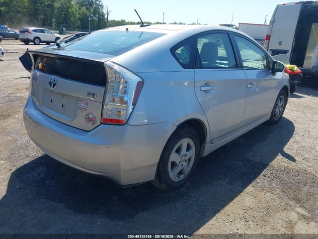 46138146 :رقم المزاد ، JTDKN3DU8B0313518 vin ، 2011 Toyota Prius Three مزاد بيع
