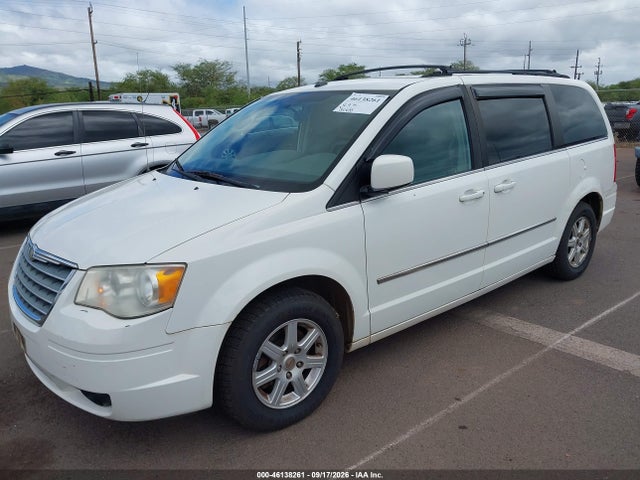 46138261 :رقم المزاد ، 2A4RR5D1XAR136540 vin ، 2010 Chrysler Town & Country Touring مزاد بيع