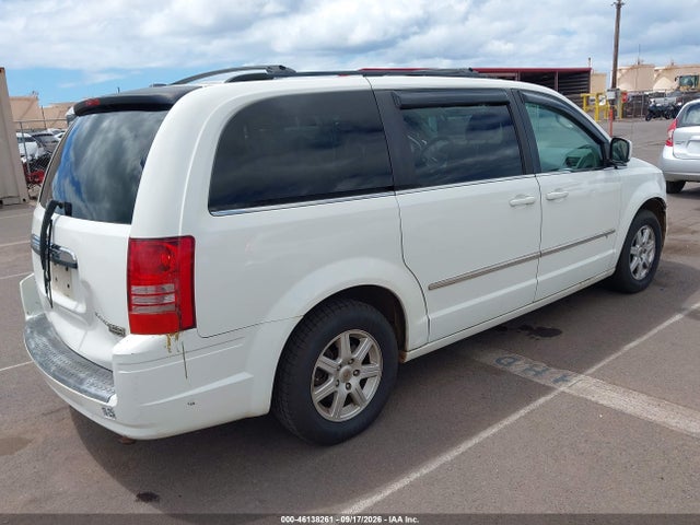 46138261 :رقم المزاد ، 2A4RR5D1XAR136540 vin ، 2010 Chrysler Town & Country Touring مزاد بيع